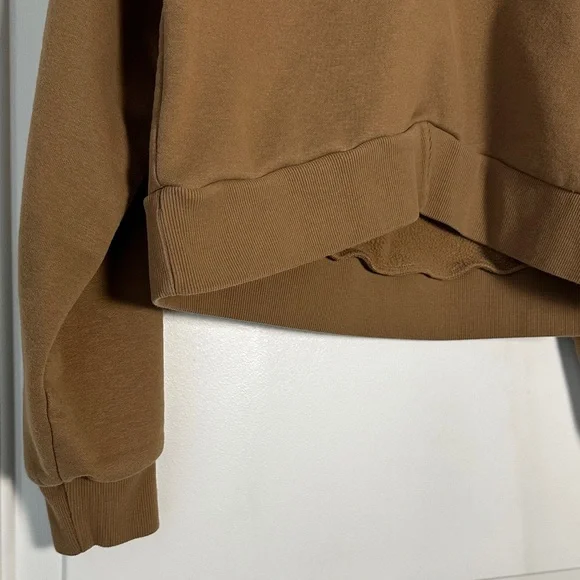 Beyond Yoga Sweatshirt - Picture 3 of 7